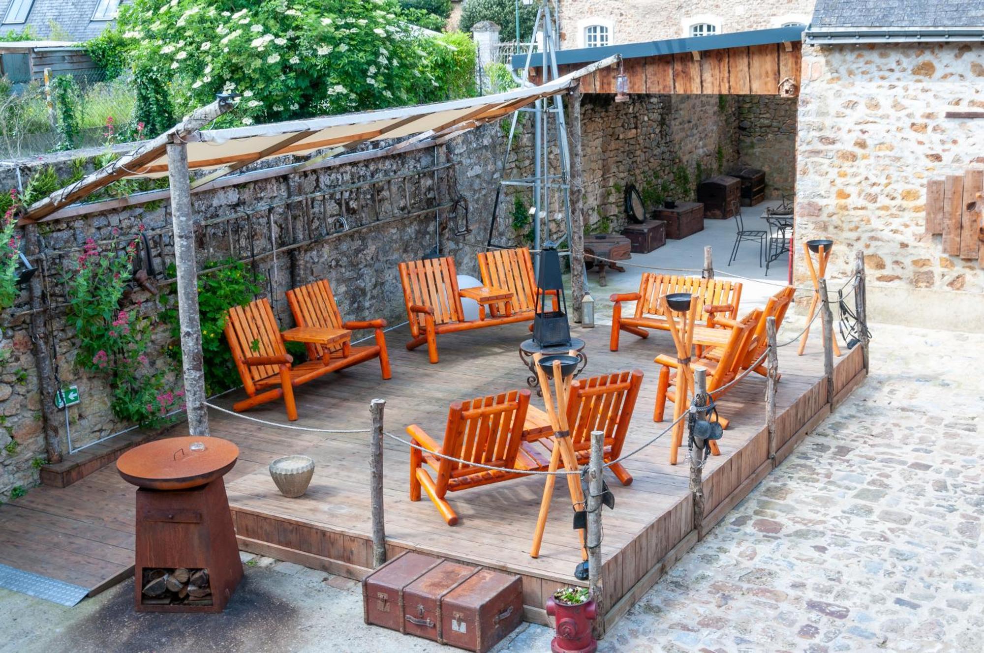 Hotel Le Ranch Brulon Exterior photo